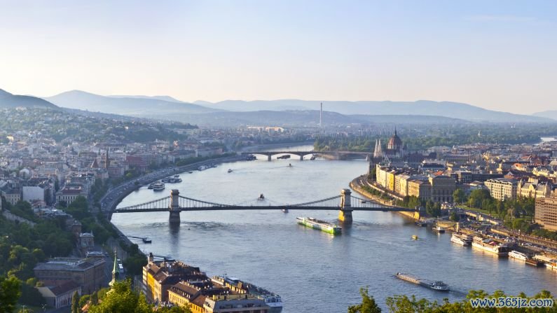 4. Budapest, Hungary: Famous coffeehouses, thermal baths, UNESCO sites and stunning architecture are just some of Budapest's highlights.