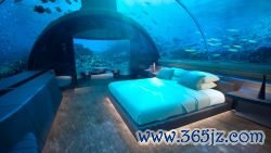 Conrad-Maldives-Rangali-Island-underwater-villa--CMRI_USV_Bedroom