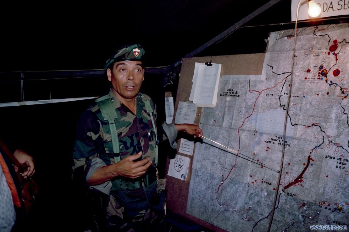 During the country's ongoing civil war, Guatemalan Army General Benedicto Lucas Garcia points to a map at a military garrison, Santa Cruz de Quiche, Guatemala, January 19, 1982.